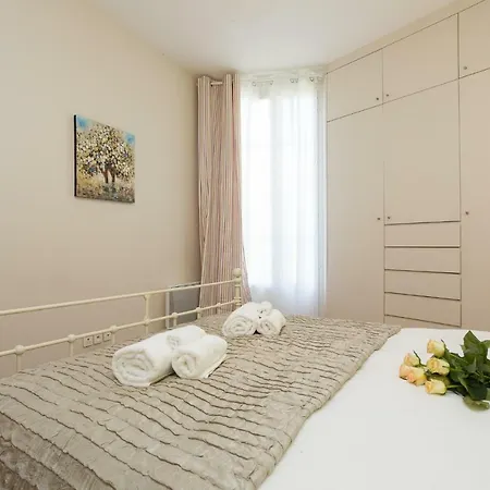 Caravel Apartment